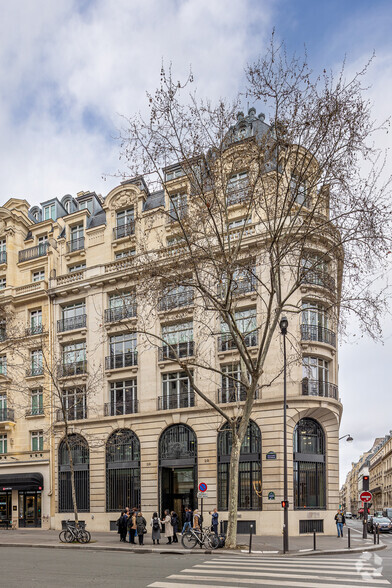 Espace de coworking dans Paris à louer - Photo de l’immeuble – Image 2 sur 5