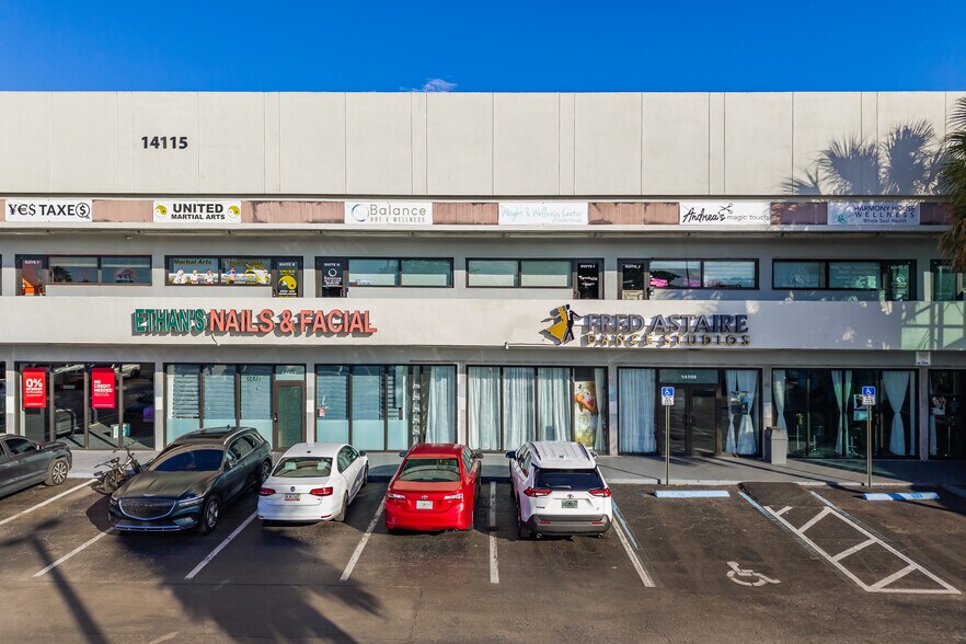 14101-14115 S Dixie Hwy, Palmetto Bay, FL à louer - Photo de l’immeuble – Image 3 sur 10