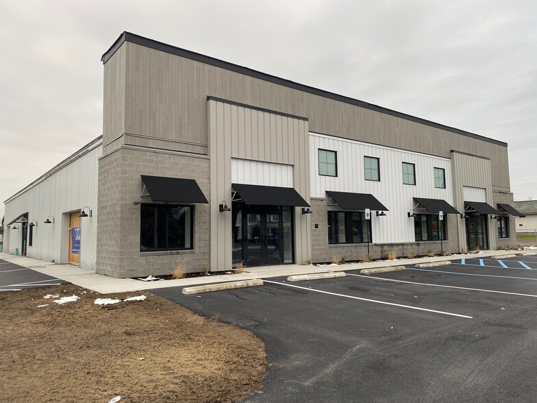 53 Freemans Bridge Rd, Schenectady, NY à louer - Photo principale – Image 1 sur 15