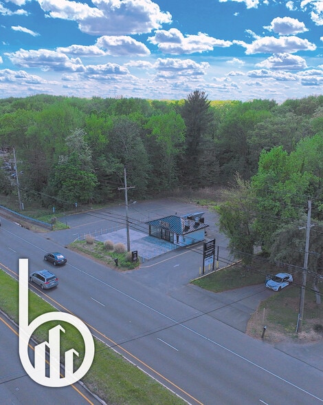 197 Route 9 S, Marlboro, NJ à louer - Photo de l’immeuble – Image 3 sur 9