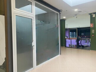 Plus de détails pour Local commercial à louer