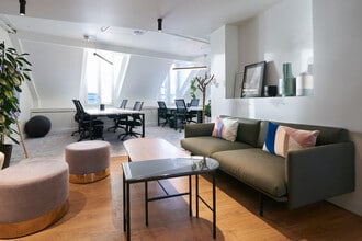 10 Rue Du Faubourg Montmartre, Paris à louer Photo intérieure– Image 1 sur 8