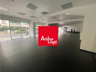 Plus de détails pour Local commercial à louer