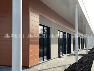 Plus de détails pour Local d'activités à louer