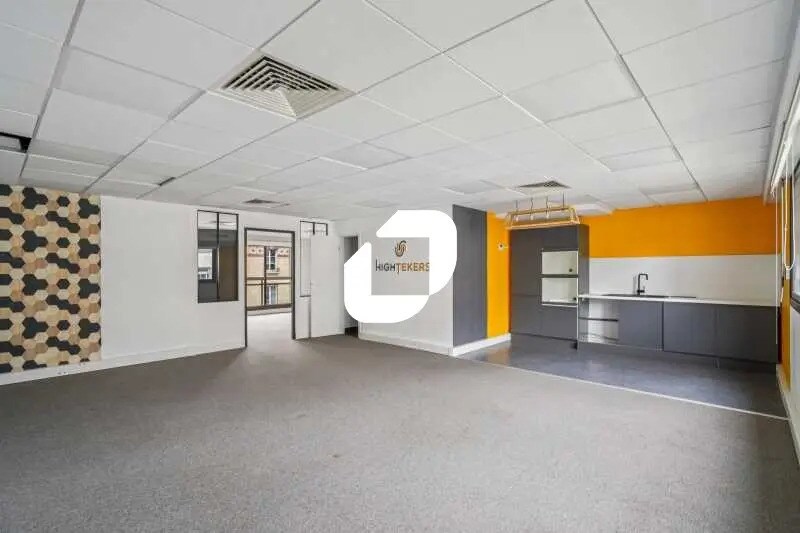 Bureau dans Neuilly-sur-Seine à vendre - Photo de l’immeuble – Image 3 sur 20