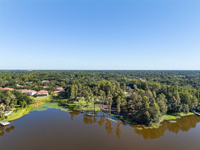 16619 Indian Mound Rd, Tampa, FL à vendre - Photo de l’immeuble – Image 2 sur 26