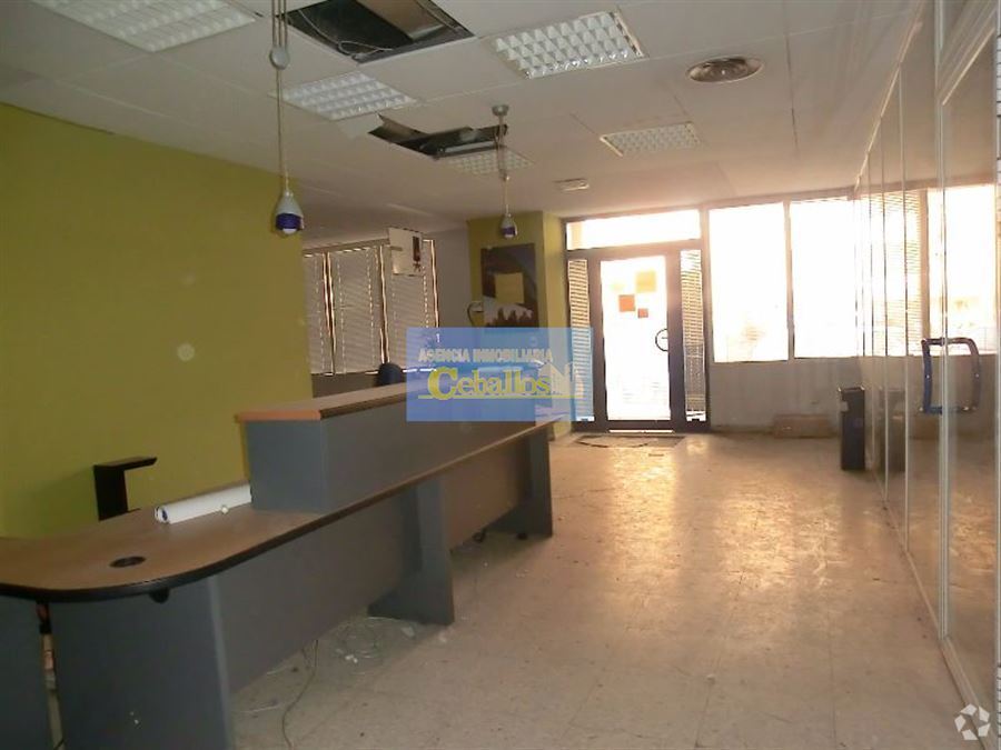 Local commercial dans Guadalajara, Guadalajara à louer Photo intérieure– Image 1 sur 2
