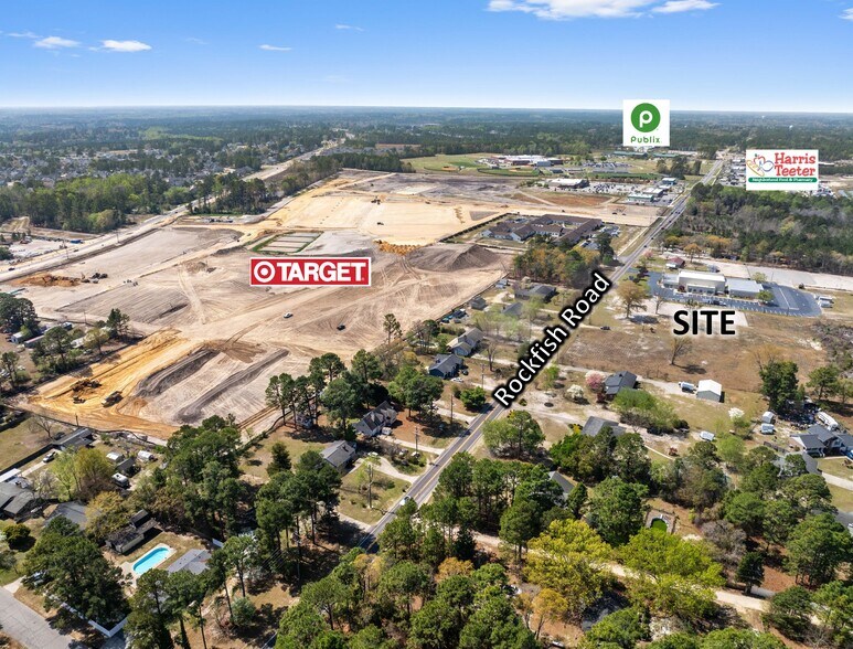 7050 Rockfish Rd, Fayetteville, NC à vendre - Photo de l’immeuble – Image 2 sur 9