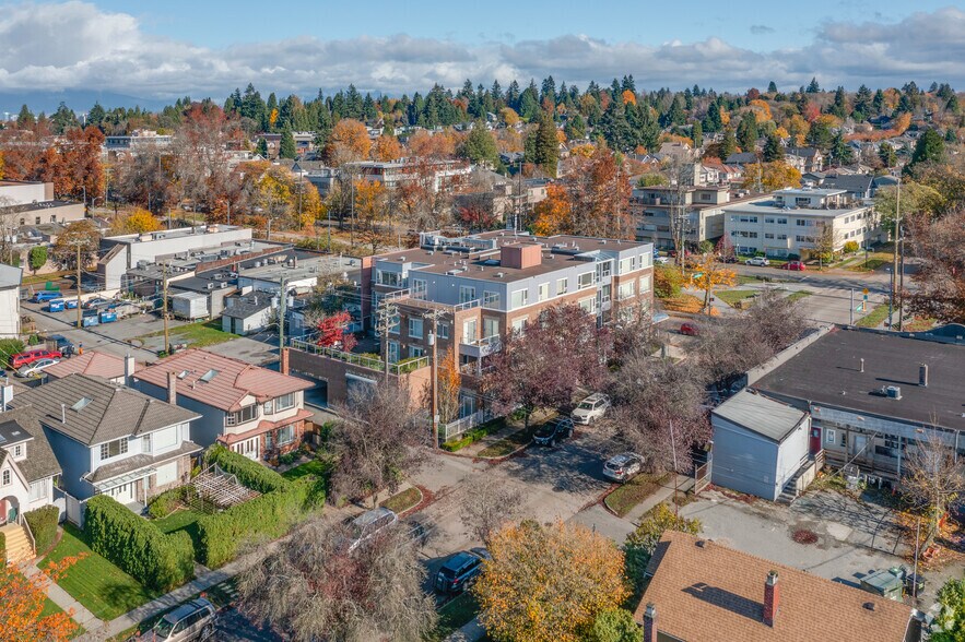 6075-6099 West Blvd, Vancouver, BC à louer - Photo de l’immeuble – Image 3 sur 4