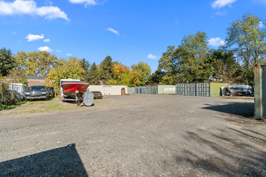 1510 Haines Rd, Levittown, PA à vendre - Photo de l’immeuble – Image 2 sur 47