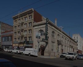 66 Mintz Plaza, San Francisco, CA à louer Photo de l’immeuble– Image 1 sur 12