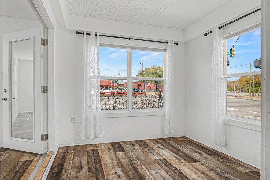 1201 Cassat Ave, Jacksonville, FL à vendre - Photo de l’immeuble – Image 3 sur 34
