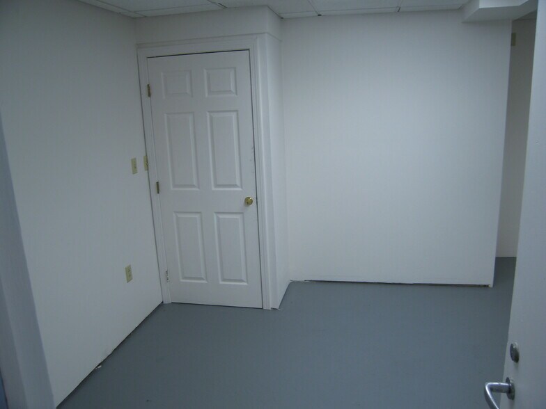 1175-1195 N Main St, Randolph, MA à louer - Photo de l’immeuble – Image 3 sur 4