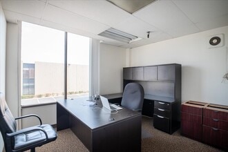 800-810 N Grand Ave, Covina, CA à louer Photo intérieure– Image 2 sur 2