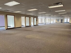 313 Ushers Rd, Ballston Lake, NY à louer Photo intérieure– Image 2 sur 9