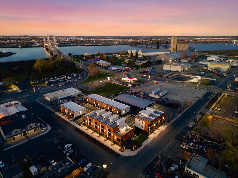212 N Elm St, Kennewick, WA à louer - Photo de l’immeuble – Image 3 sur 9