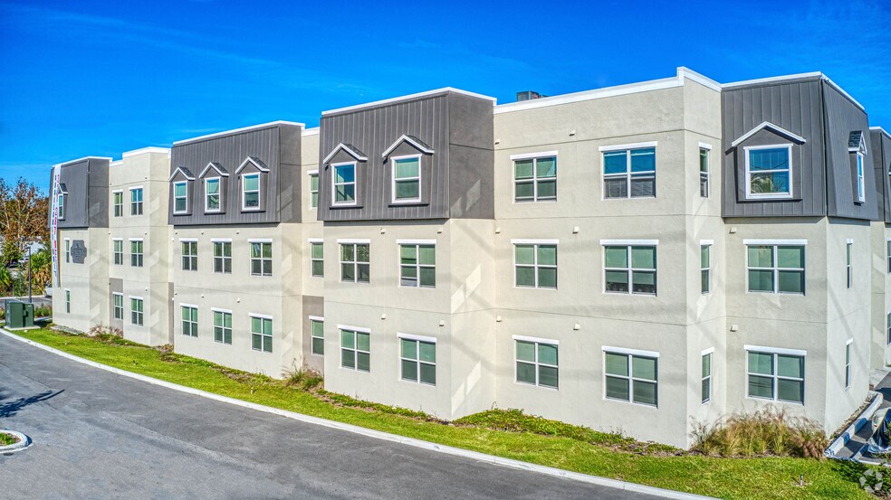 2121 McCoy Rd, Orlando, FL à vendre - Photo de l’immeuble – Image 3 sur 22