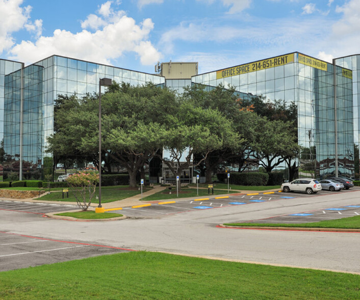 4425 W Airport Fwy, Irving, TX à louer - Photo de l’immeuble – Image 2 sur 5