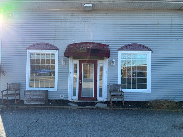 1-4 Commerce Ct, Wappingers Falls, NY à louer Photo principale– Image 1 sur 5