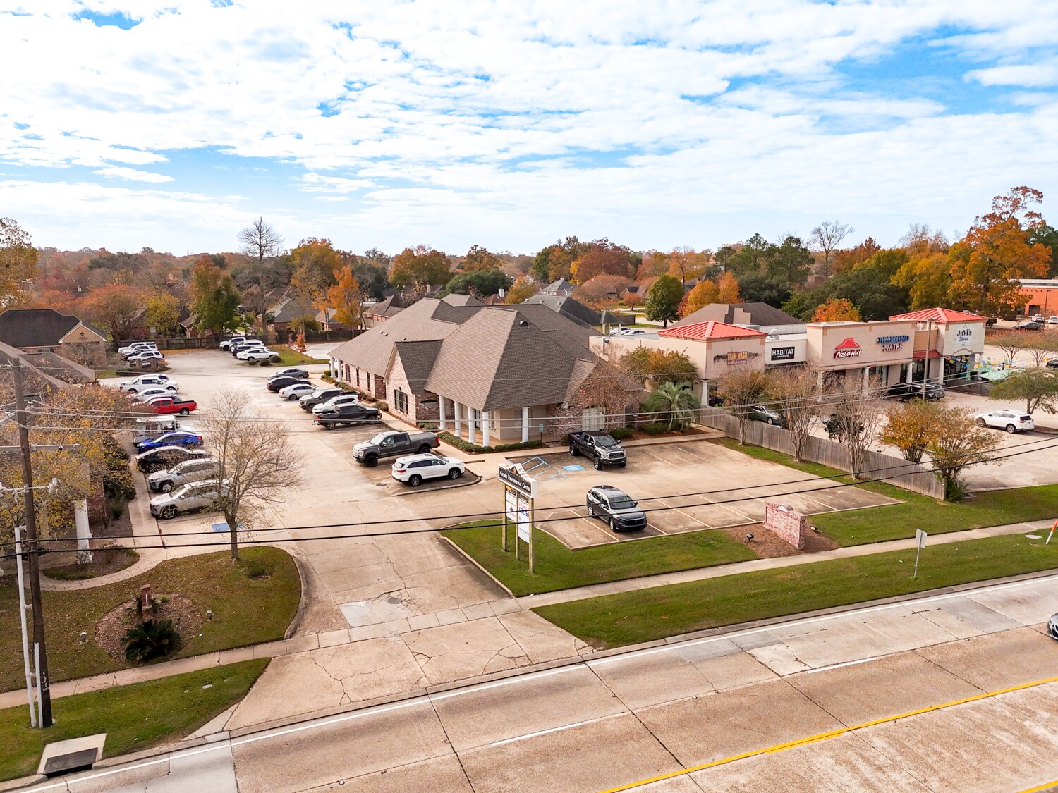 13348 Coursey Blvd, Baton Rouge, LA à louer Photo de l’immeuble– Image 1 sur 10