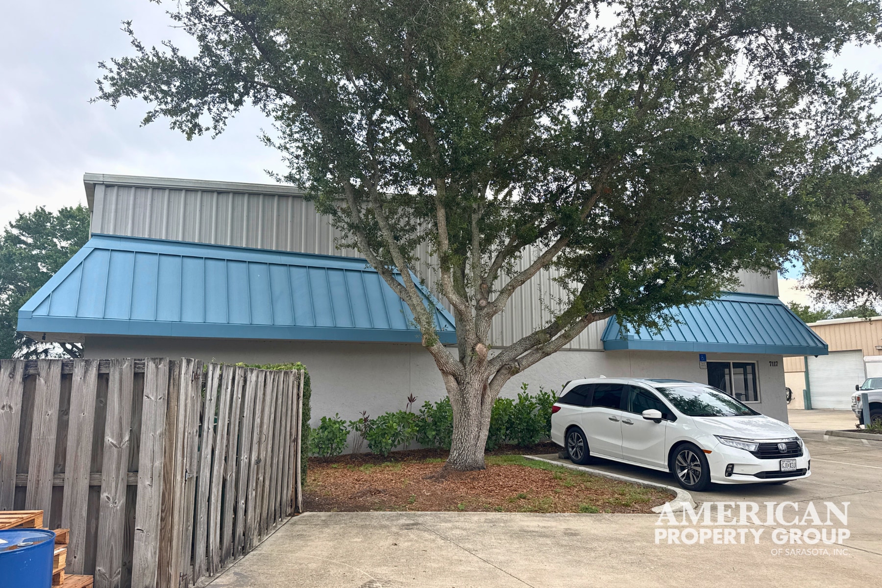 7117 24th Ct E, Sarasota, FL à louer Photo intérieure– Image 1 sur 12