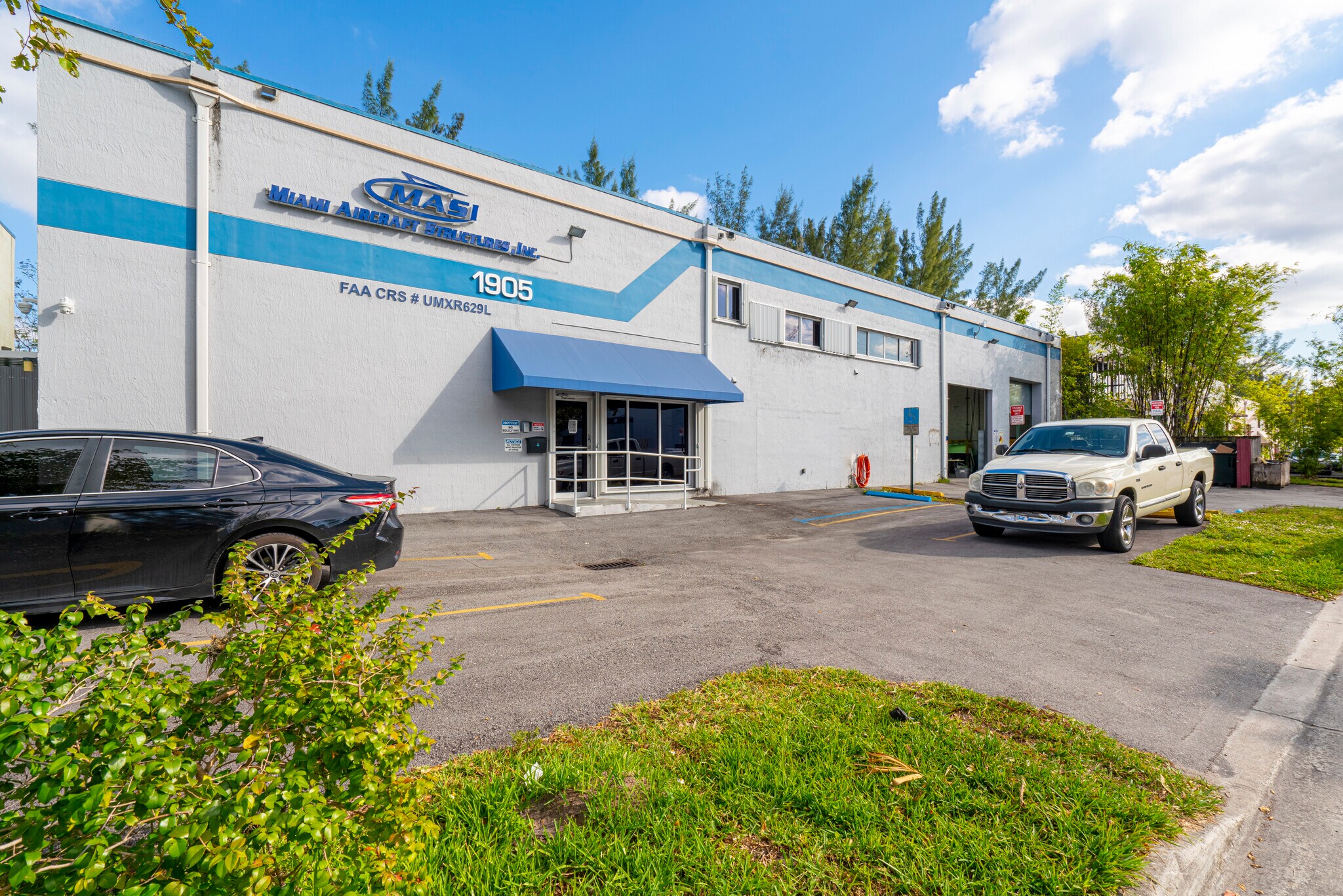 1905 NW 93rd Ave, Miami, FL à vendre Photo principale– Image 1 sur 109
