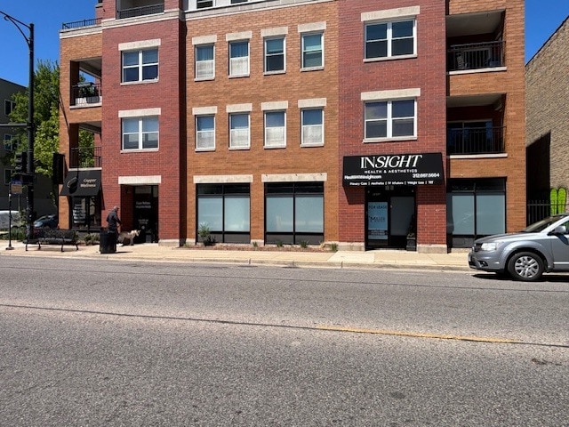 1652-1654 W North Ave, Chicago, IL à louer Photo de l’immeuble– Image 1 sur 15
