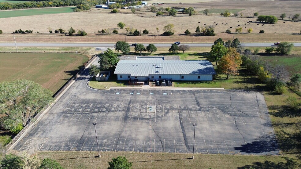 12420 W K 42 Hwy, Wichita, KS à vendre - Photo de l’immeuble – Image 3 sur 12