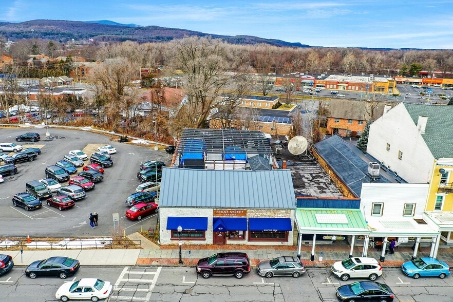 63 N Front St, Kingston, NY à vendre - Photo de l’immeuble – Image 3 sur 29