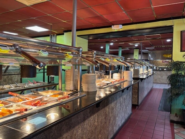 109 Henderson Dr, Jacksonville, NC à vendre - Photo de l’immeuble – Image 3 sur 21