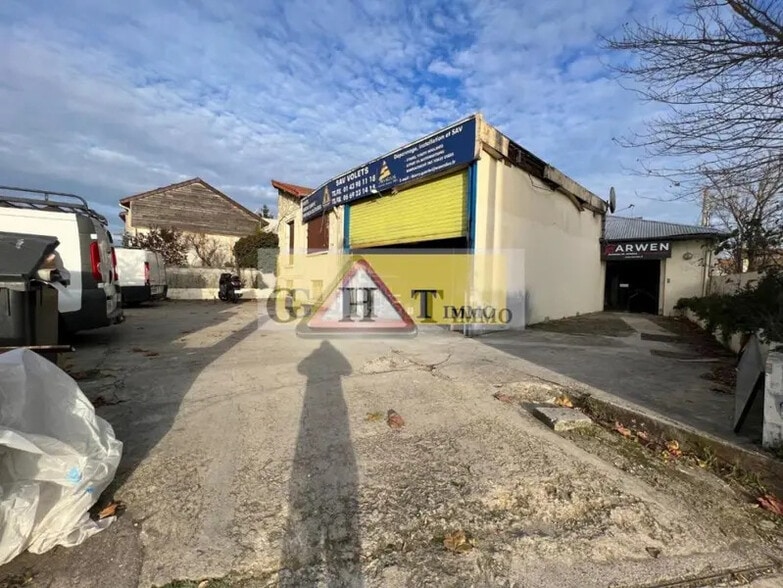 Industriel/Logistique dans Champigny-sur-Marne à vendre - Photo de l’immeuble – Image 1 sur 2