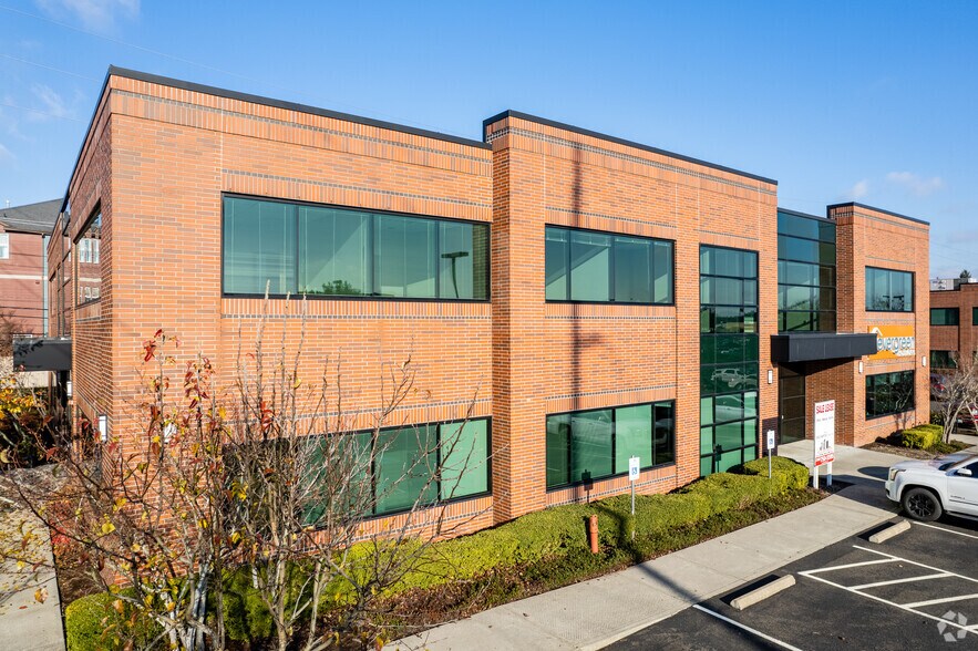 5115 NE 82nd Ave, Vancouver, WA à louer - Photo de l’immeuble – Image 3 sur 9