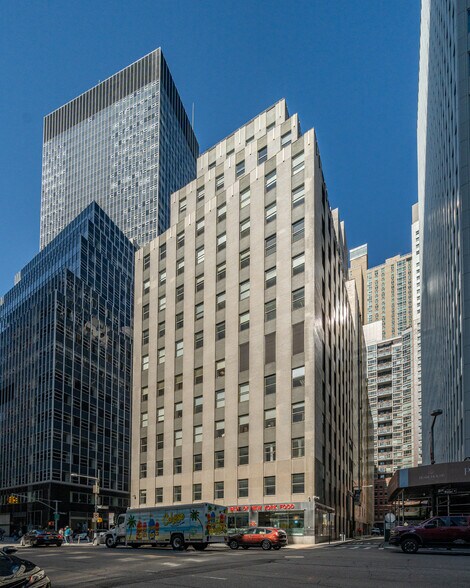 125 Maiden Lane - Floors 10-12 portefeuille de 3 biens à vendre sur LoopNet.fr - Photo de l’immeuble – Image 2 sur 20