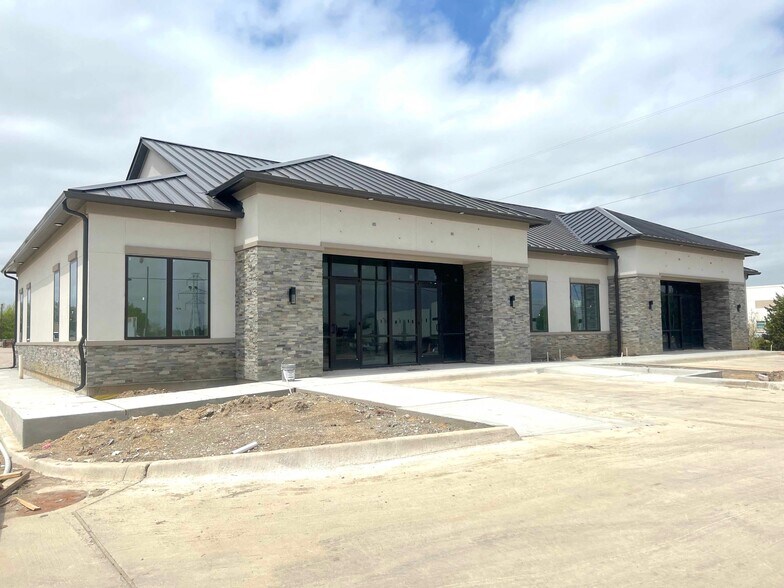 525 Shiloh Rd, Plano, TX à vendre - Photo de la construction – Image 1 sur 27