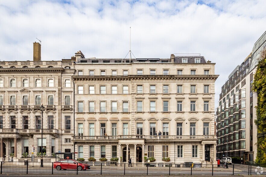 117 Piccadilly, Londres à louer - Photo de l’immeuble – Image 2 sur 12