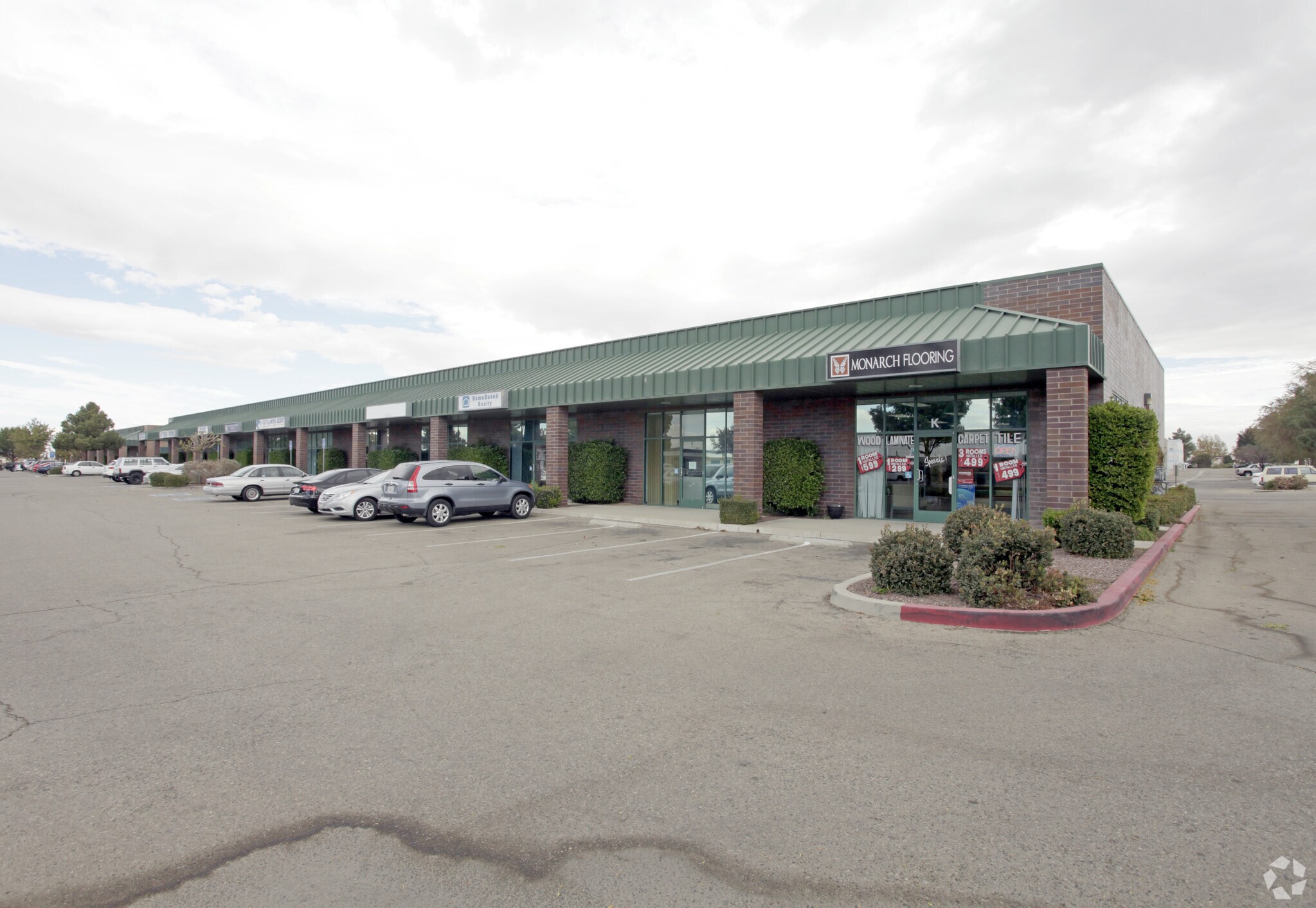 42402-42442 10th St W, Lancaster, CA à louer Photo principale– Image 1 sur 4