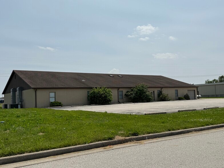 5 Commerce Dr, Freeburg, IL à vendre - Photo de l’immeuble – Image 2 sur 3