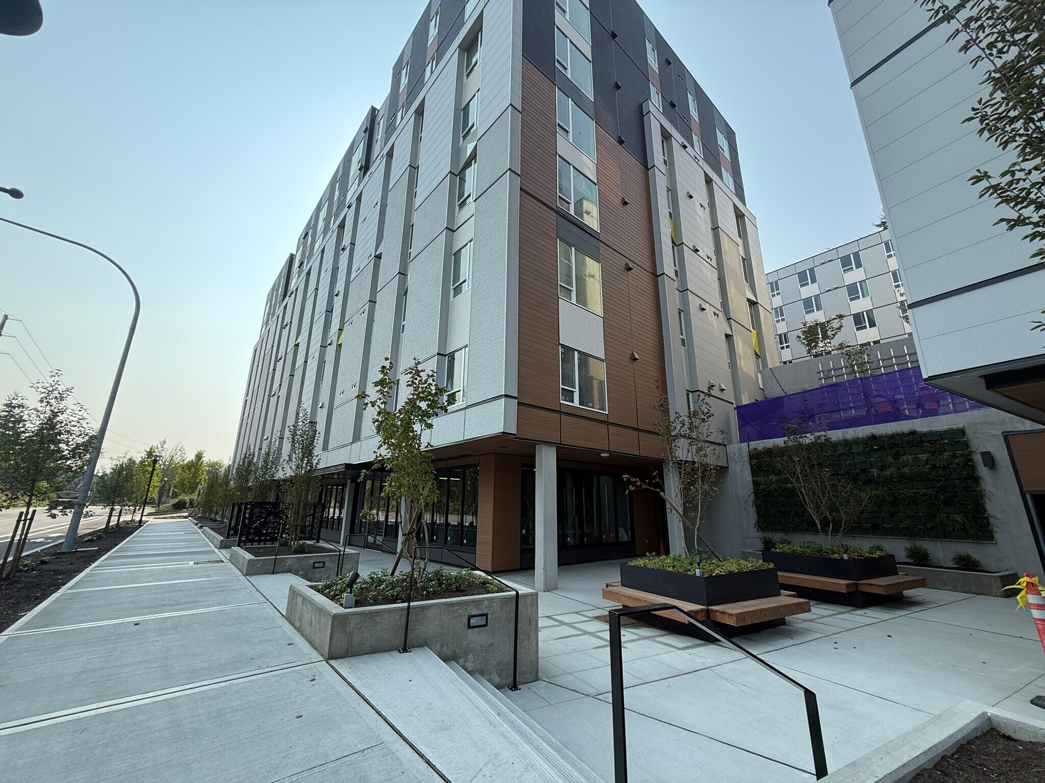 12333 120th Ave NE, Kirkland, WA à louer Photo principale– Image 1 sur 4