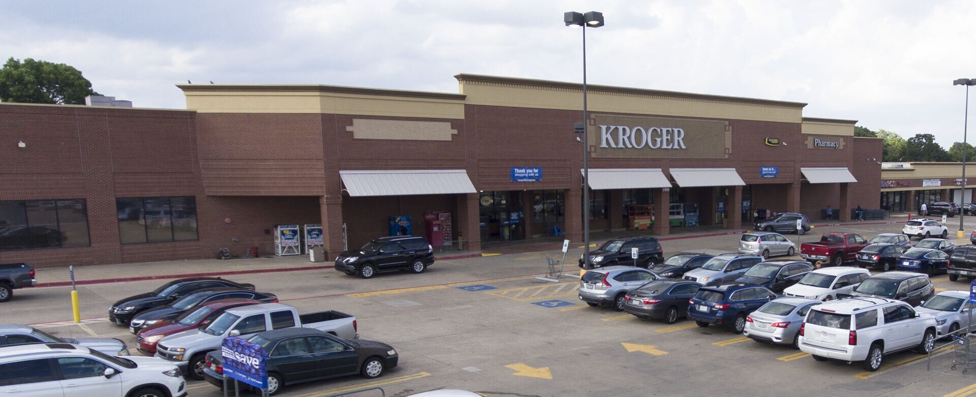 2101-2113 Harwood Rd, Bedford, TX à louer Photo principale– Image 1 sur 7