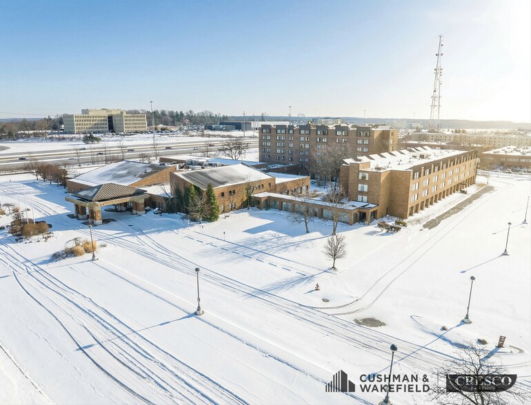 3663 Park East Dr, Beachwood, OH à vendre - Photo de l’immeuble – Image 2 sur 4
