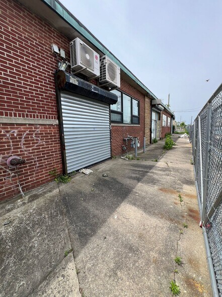 23 Nassau Ave, Inwood, NY à louer - Photo de l’immeuble – Image 3 sur 4