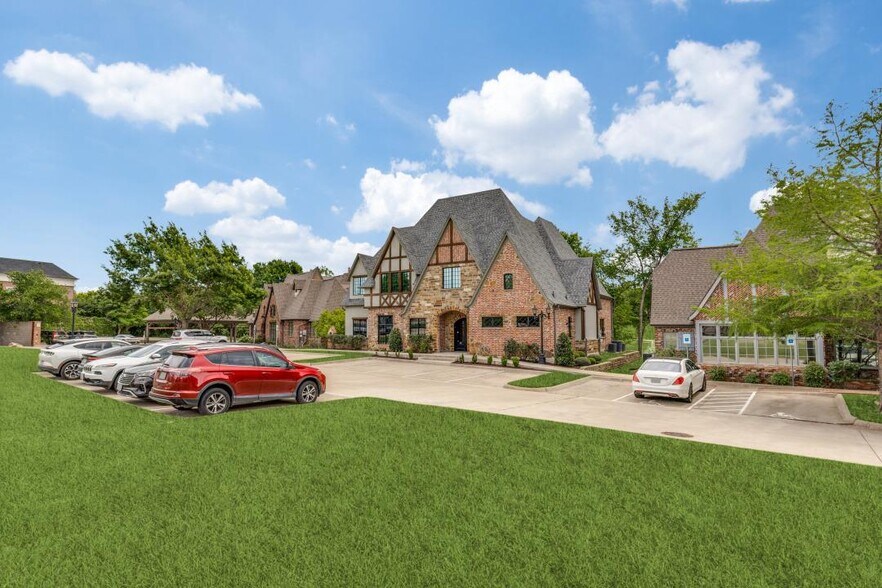 3008 E Hebron Pky, Carrollton, TX à vendre - Photo de l’immeuble – Image 2 sur 18