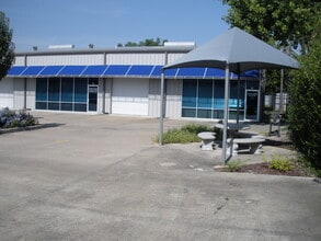 8416 S Breeze Dr, Houston, TX à louer Photo intérieure– Image 2 sur 8