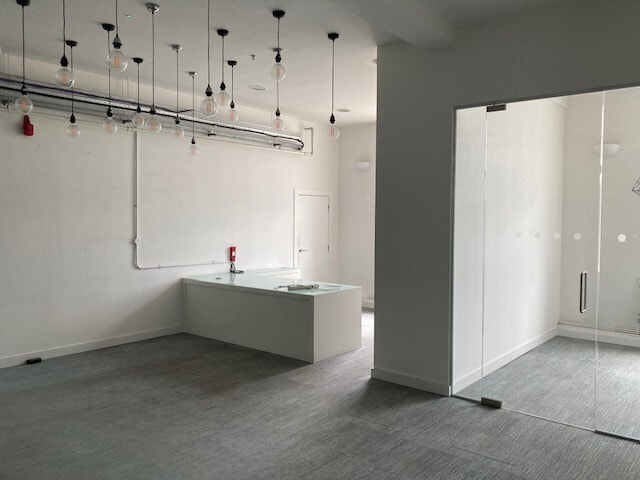 Westminster Bridge Rd, Londres à louer Photo intérieure– Image 1 sur 3