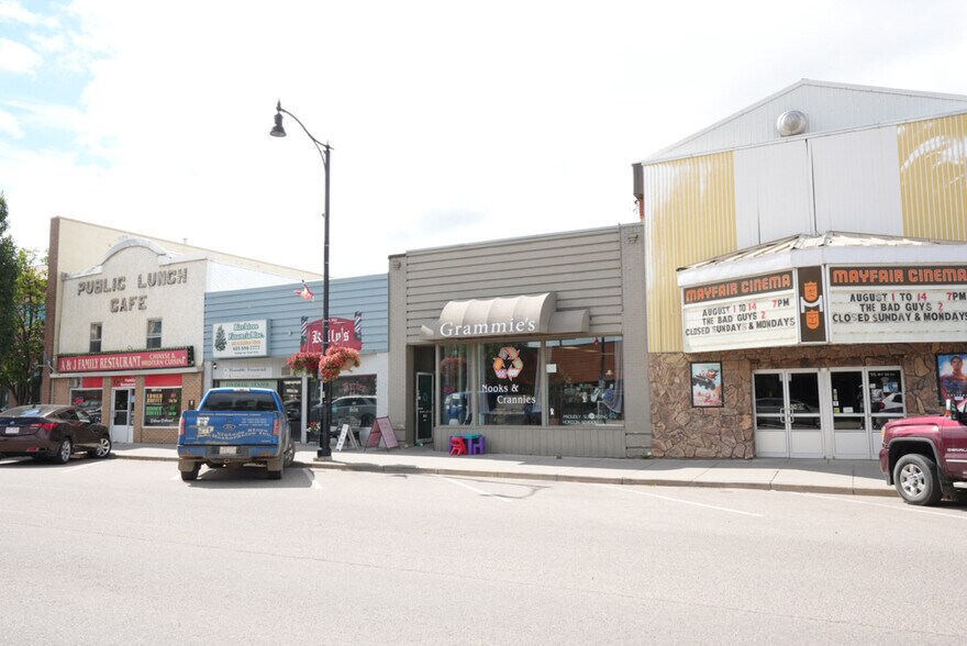 4912 54 Av, Olds, AB à vendre - Photo de l’immeuble – Image 2 sur 7