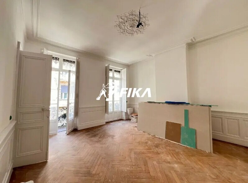 16 Rue Boulbonne, Toulouse à louer - Photo de l’immeuble – Image 3 sur 11