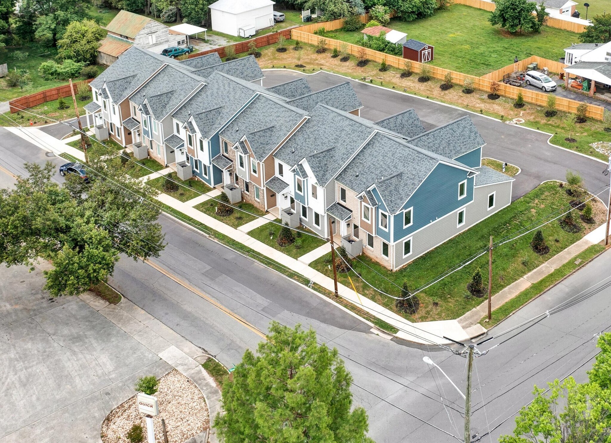 130-140 W Calhoun St, Salem, VA à vendre Photo principale– Image 1 sur 49