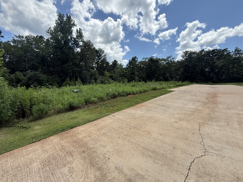 1211 Centennial Trl, Tyler, TX à vendre - Photo de l’immeuble – Image 3 sur 5