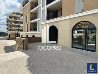 Plus de détails pour Local commercial à louer