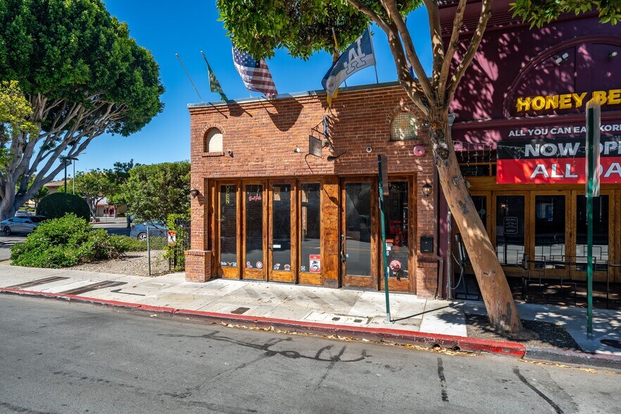 1131 Broad St, San Luis Obispo, CA à vendre - Photo de l’immeuble – Image 3 sur 32